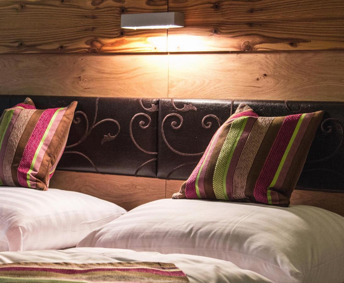 Familiensuite mit Balkon